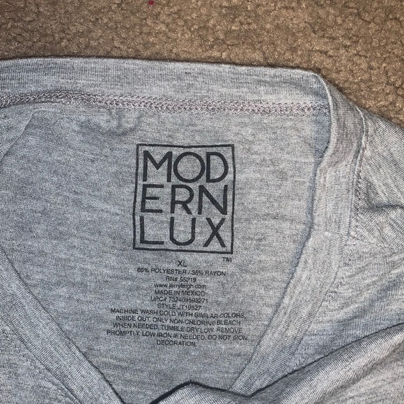 Tanktop - Picture 2 of 2